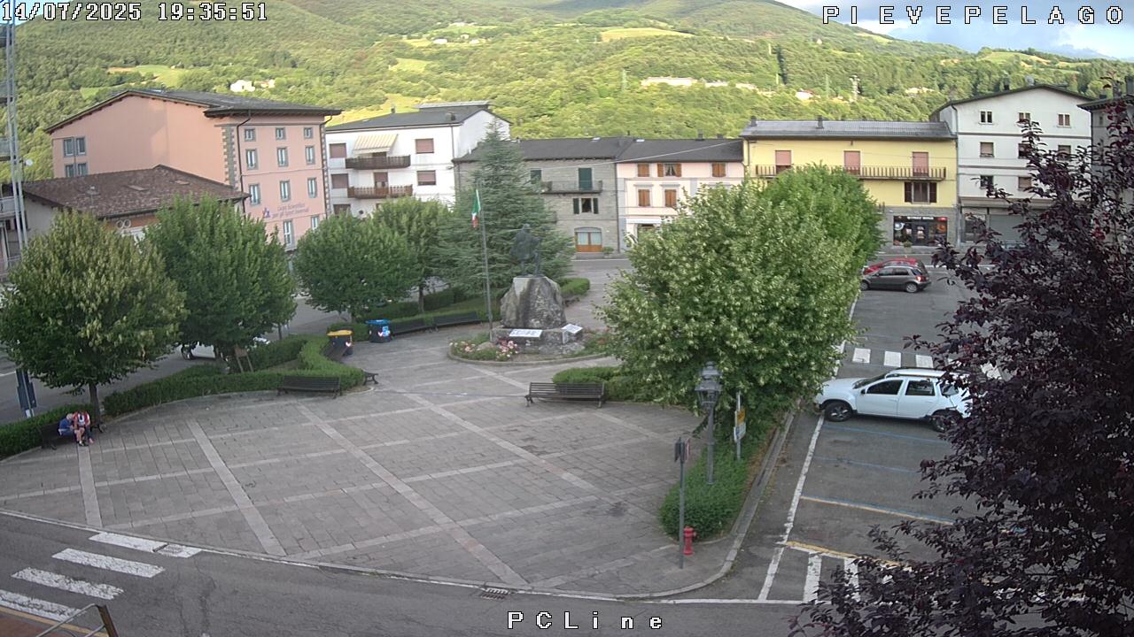 immagine della webcam nei dintorni di Sillano Giuncugnano: webcam Pievepelago