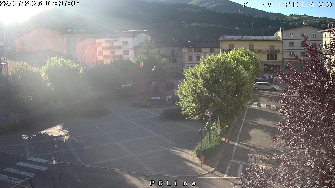 immagine della webcam nei dintorni di Barga: webcam Pievepelago