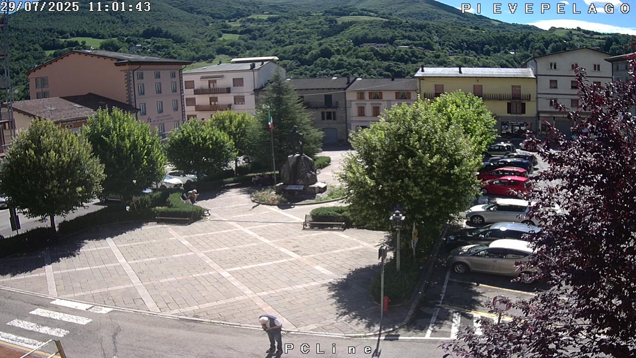 immagine della webcam nei dintorni di Passo del Lupo: webcam Pievepelago