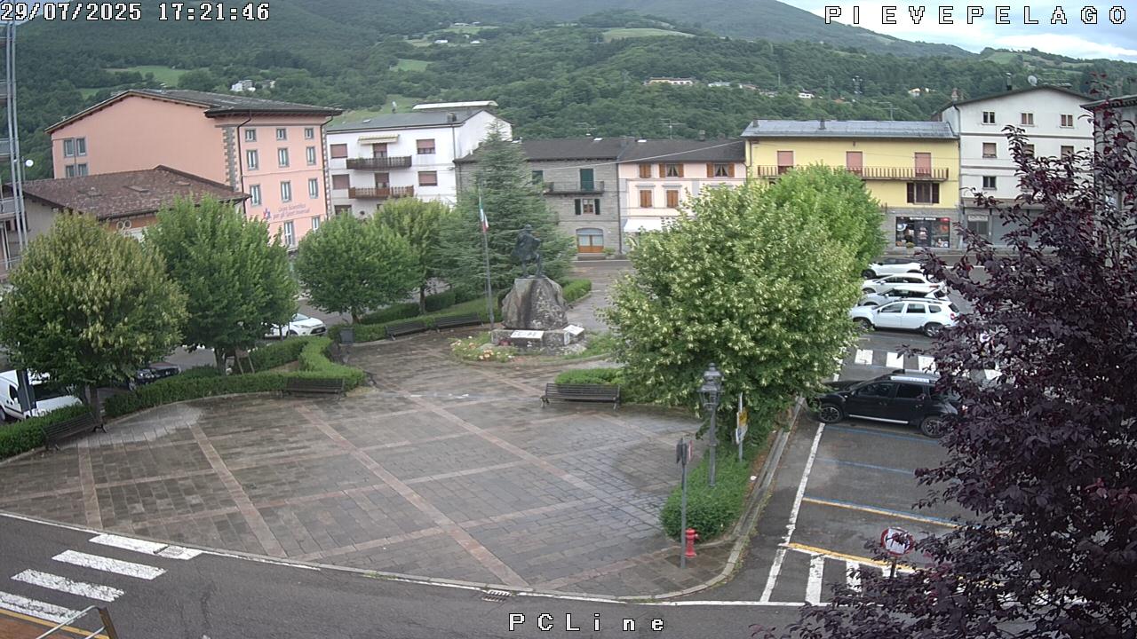 immagine della webcam nei dintorni di Passo del Lupo: webcam Pievepelago