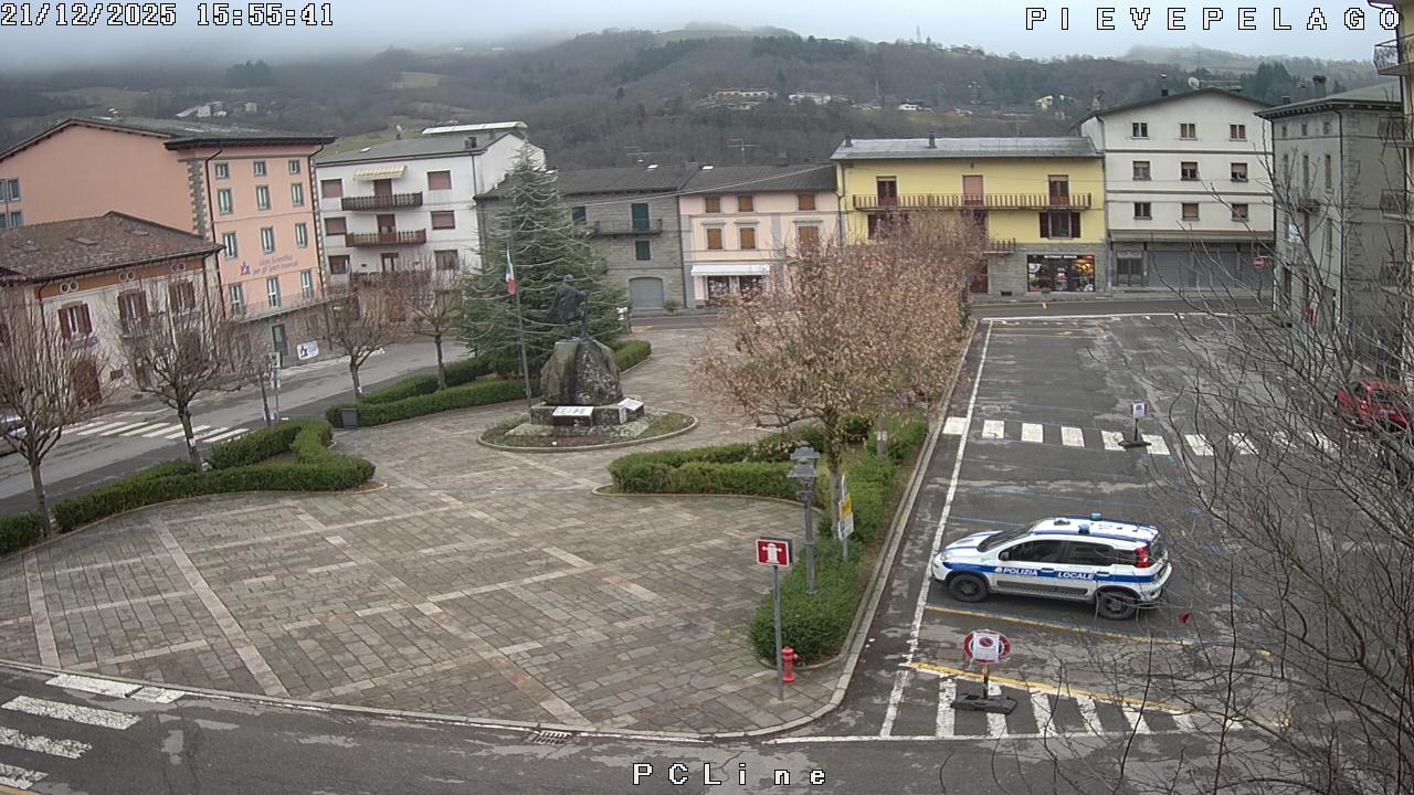 immagine della webcam nei dintorni di Passo del Lupo: webcam Pievepelago