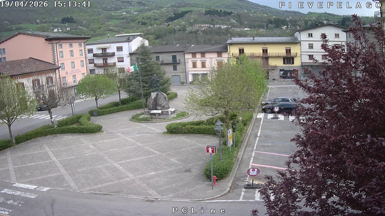 immagine della webcam nei dintorni di Barga: webcam Pievepelago
