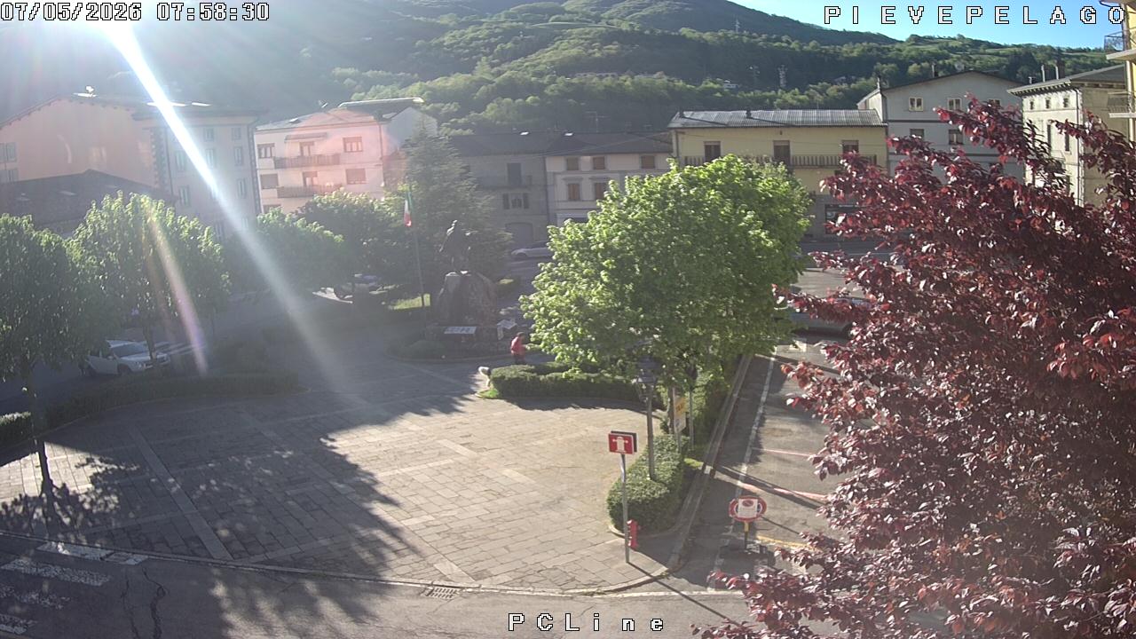 immagine della webcam nei dintorni di Monte Gomito: webcam Pievepelago