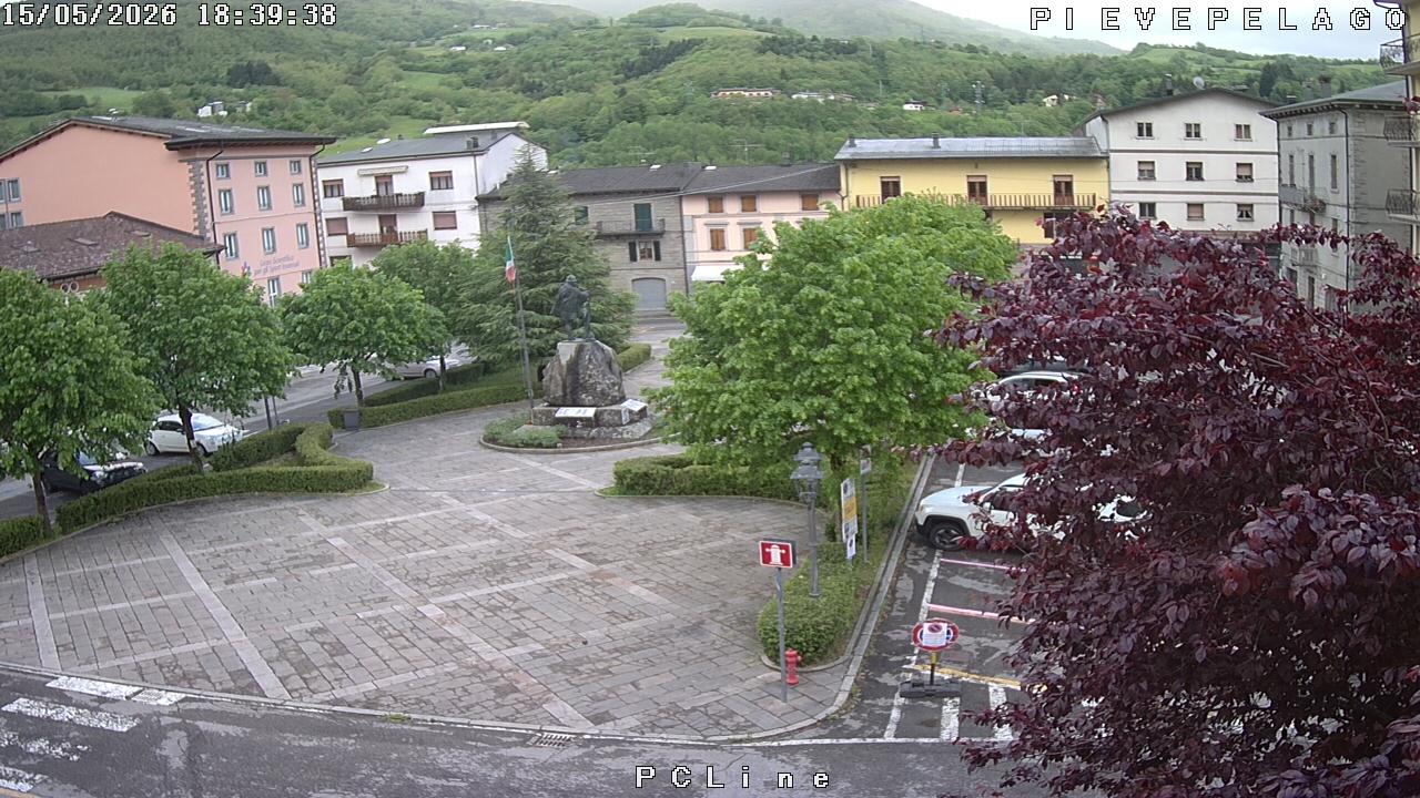 immagine della webcam nei dintorni di Borgo a Mozzano: webcam Pievepelago